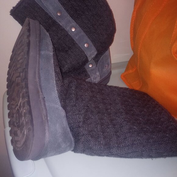 Skechers Fahrenheit Sweater Knit / Suede Boots - Picture 3 of 4